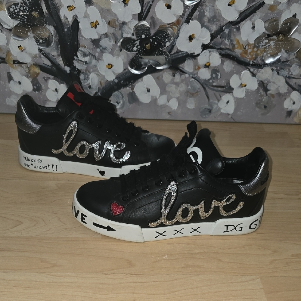 Dolce & Gabana Black Leather Love Patch And Graffiti Low Top Sneaker Size 36.5
